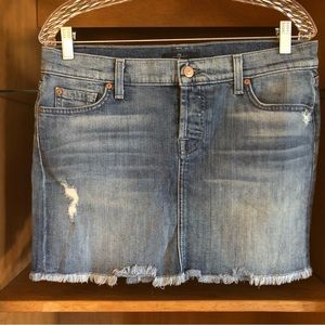 EUC 7 For All Mankind denim skirt